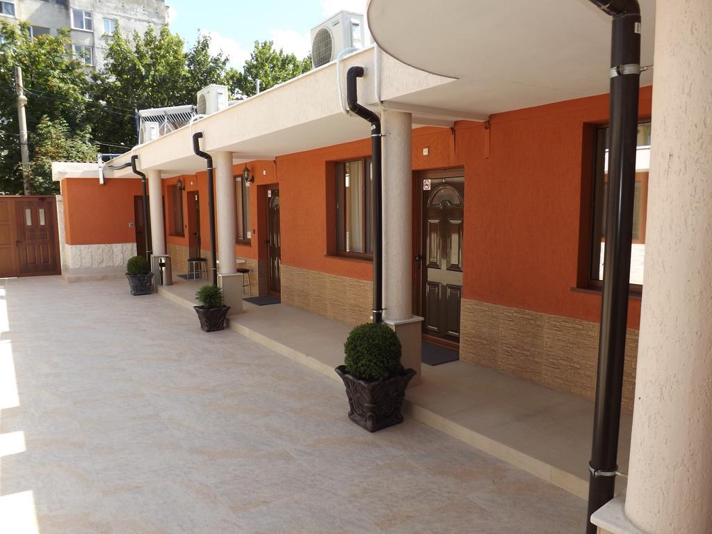 Hotel Fantasy Lyubimets Экстерьер фото