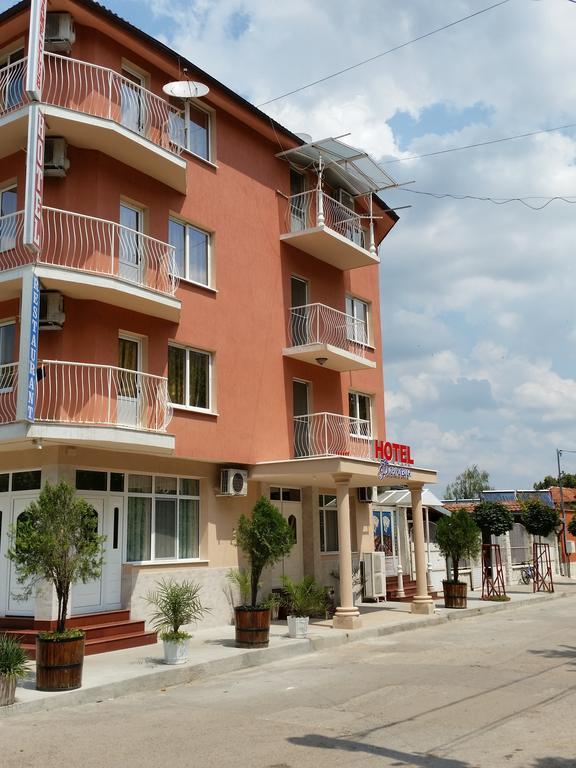 Hotel Fantasy Lyubimets Экстерьер фото