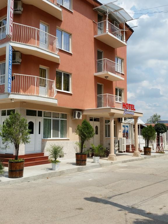 Hotel Fantasy Lyubimets Экстерьер фото