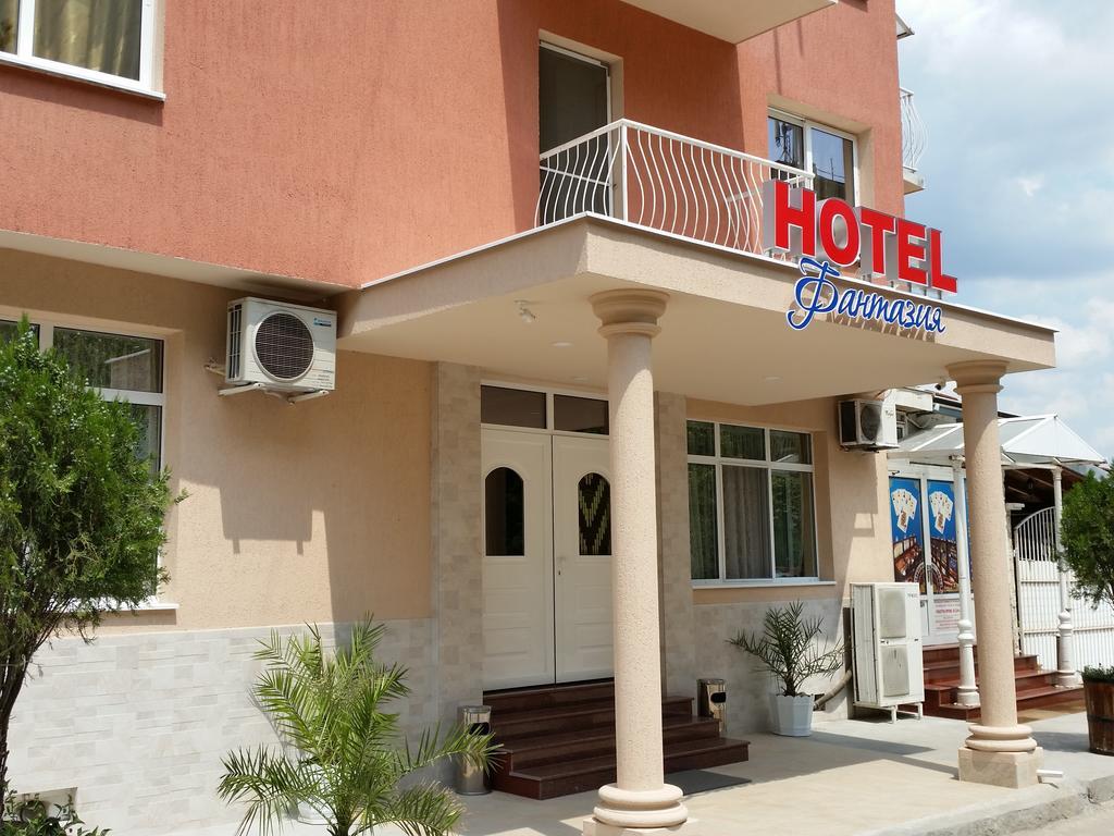 Hotel Fantasy Lyubimets Экстерьер фото