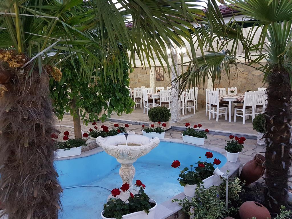 Hotel Fantasy Lyubimets Экстерьер фото